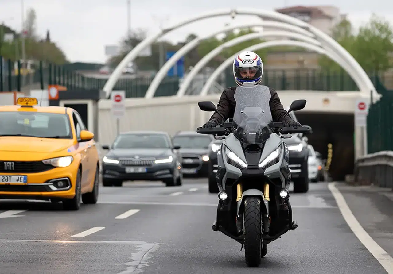 Trafikte yeni dönem başladı: Koruyucu ekipman zorunluluğu