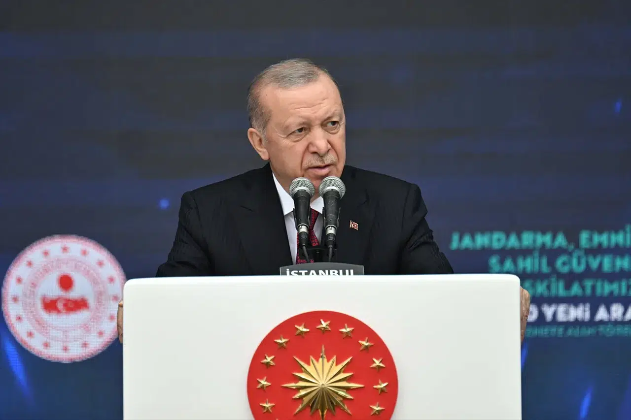 Cumhurbaşkanı Erdoğan: “Kendini devletin üstünde görenlere nefes aldırmayacaksınız”