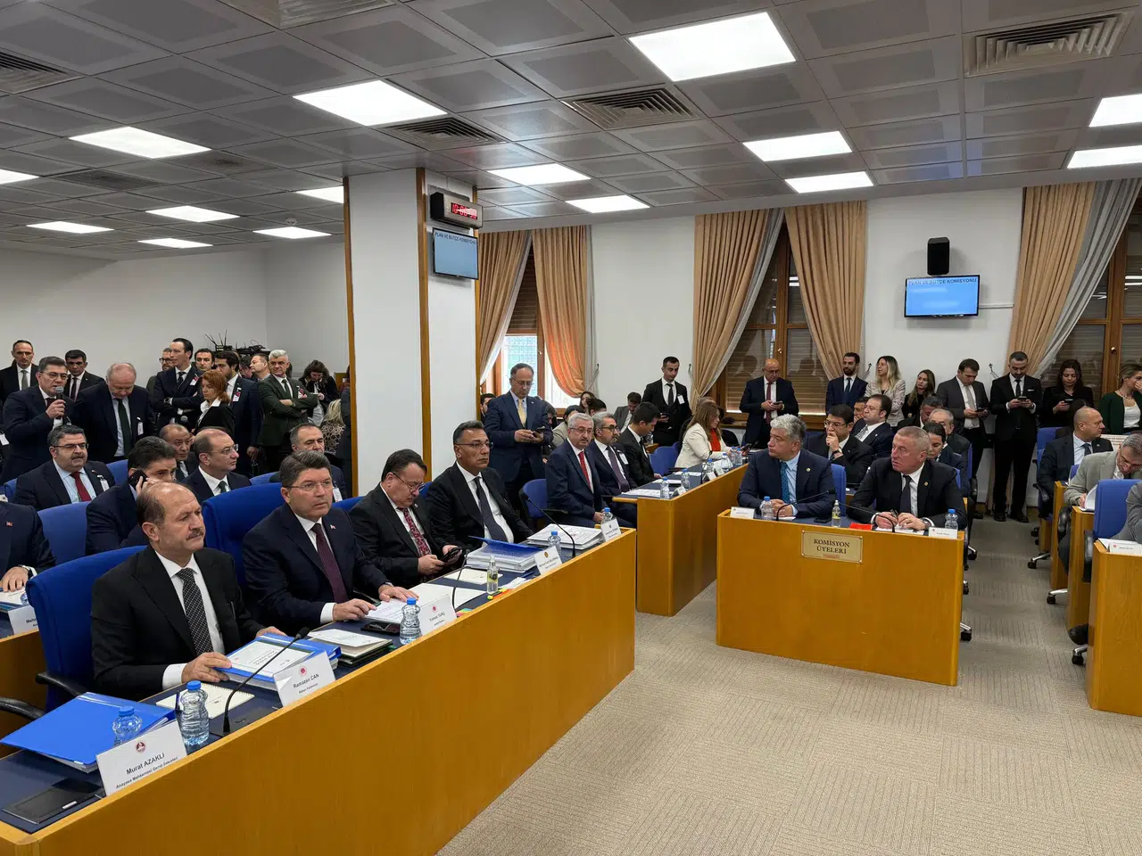 Adalet Bakanı Yılmaz Tunç: “Şov yapmayın”