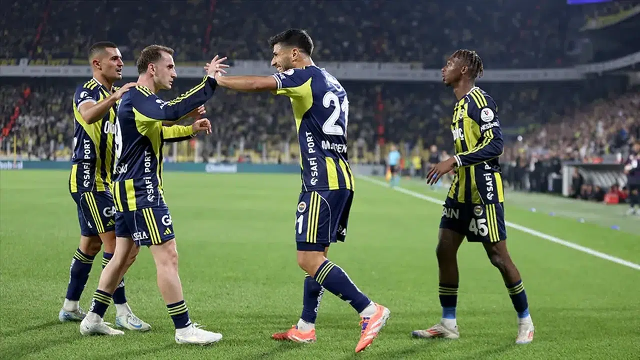 Fenerbahçe Kadıköy'de geçit vermiyor