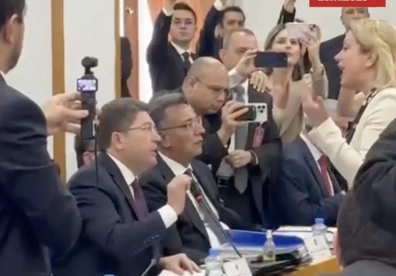 Bakan Tunç: “Kadınlar üzerinden siyaset yaptırmayız”