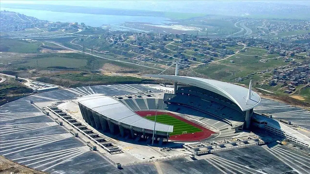 Süper Kupa finalinin adresi belli oldu: Dev maç Atatürk Olimpiyat Stadı’nda oynanacak
