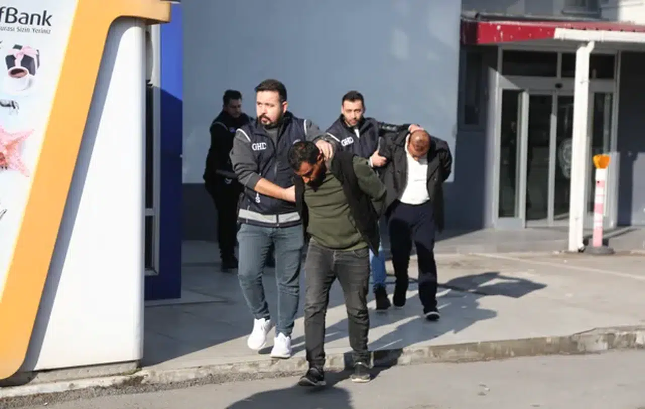 Adana'da göçmen kaçakçılığı operasyonu: 4 tutuklama