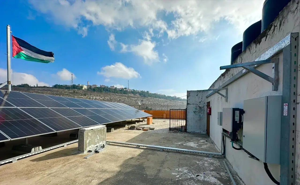 TİKA, Filistin'de işitme engelliler okuluna GES kurdu