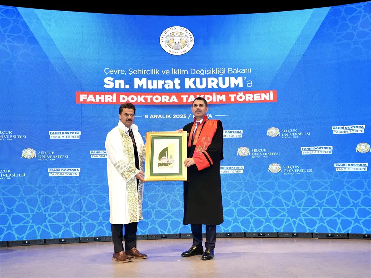 Bakan Kurum'a Selçuk Üniversitesi’nde fahri doktora ünvanı verildi