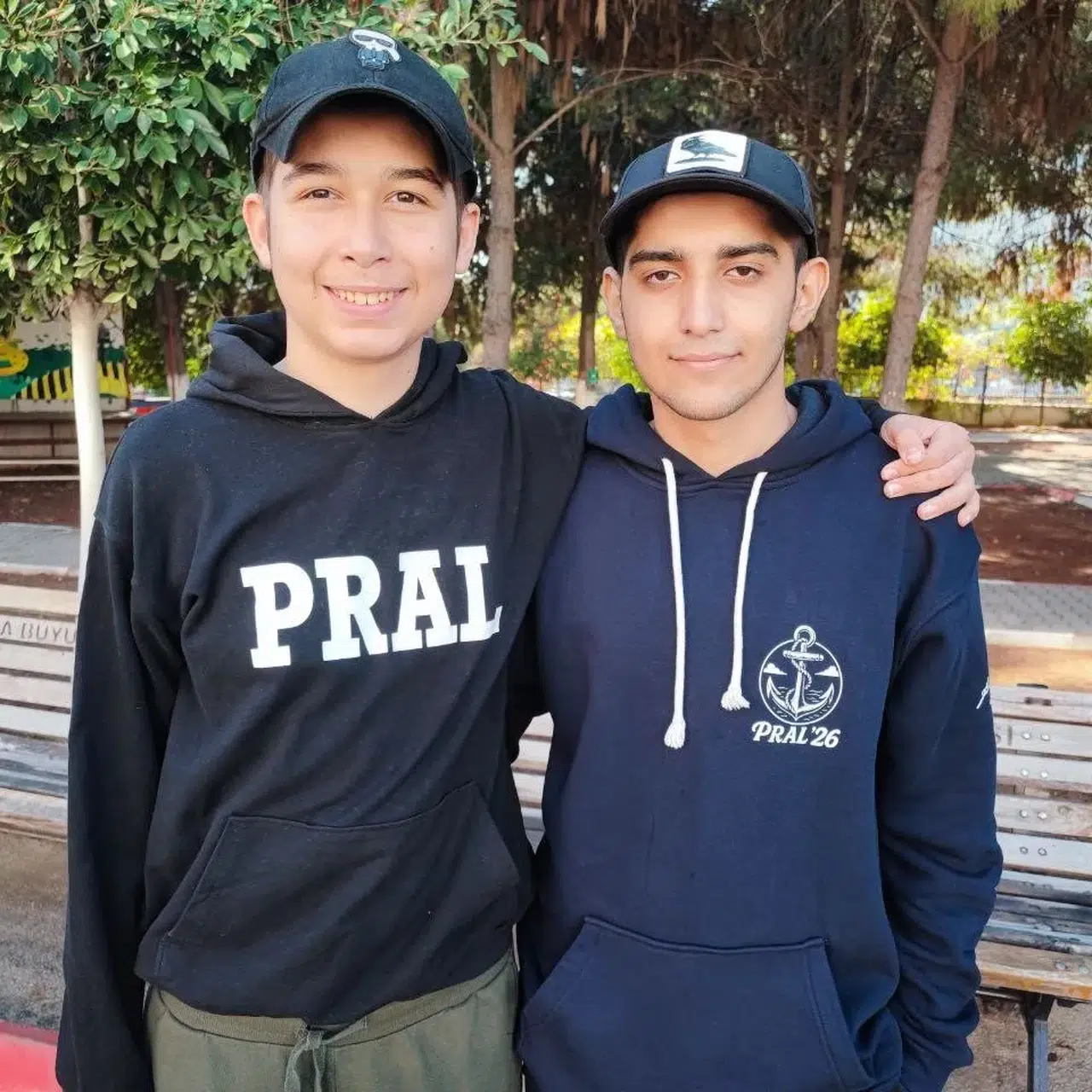 Adana’da kanseri yenen öğrenciler balonlarla karşılandı