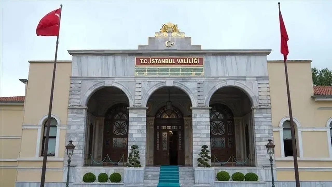 İstanbul Valiliğinden Pendik'teki "kitap okuma listesi" iddialarına ilişkin açıklama