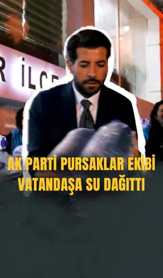 AK Parti Pursaklar ekibi vatandaşa su dağıttı