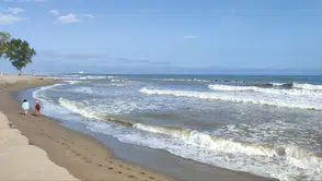 Olumsuz hava ve deniz şartları alarm verdi: Birçok ilde denize girmek yasaklandı