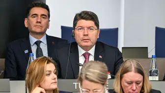 Bakan Tunç: “Aylan bebek modern dünyanın utanç vesikası olarak hafızalarımıza kazındı”