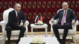 Erdoğan'dan Aşkabat'ta diplomasi trafiği