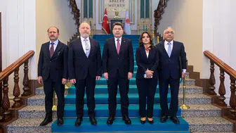 Adalet Bakanı Tunç DEM parti heyetiyle “Terörsüz Türkiye” gündemini görüştü