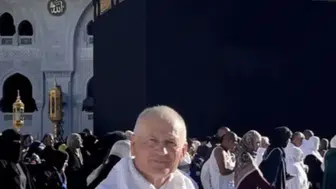 Bisikletli umre yolcusu Kabe’ye ulaştı