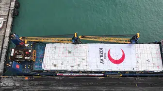 Türk Kızılay’ın Gazze için hazırladığı "20. İyilik Gemisi" Mersin Limanı'ndan uğurlandı