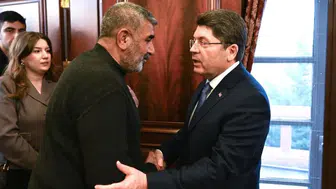 Bakan Tunç, Rojin Kabaiş’in ailesini ağırladı