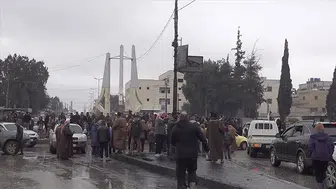 Terör örgütü YPG/SDG'den kurtarılan Suriye’nin Tabka kentinde halk, kutlama yapmak için sokaklara çıktı