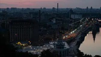 Zelenskiy: “Başkentin neredeyse yüzde 60'ı elektriksiz”