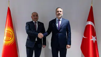 Bakan Fidan, Kırgızistan Meclis Başkanı Turgunbek Uulu ile görüştü