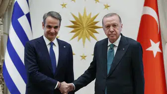 Cumhurbaşkanı Erdoğan, Yunanistan Başbakanı Miçotakis ile bir araya geldi