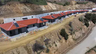 Yanan köyler küllerinden doğuyor: Ödemiş’te 138 köy evi teslime hazır