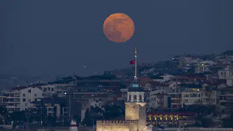 İstanbul’un “mavi saat” silueti görenleri büyüledi