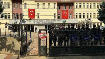 Halfeti Belediyesine operasyon: Eski başkan dahil 47 gözaltı