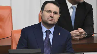 Bakan Gürlek’ten Özgür Özel’e 'tapu' resti