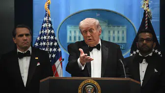 Trump’a akşam yemeğinde silahlı saldırı girişimi: Apar topar tahliye edildi