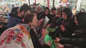 Tuana gözyaşlarıyla uğurlandı: "Kalk kınalı kuzum, niye sarılmıyorsun?"