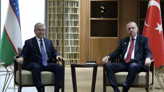 Cumhurbaşkanı Erdoğan, Özbekistan Cumhurbaşkanı Mirziyoyev ile bir araya geldi