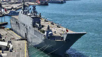 TCG Anadolu kapılarını vatandaşlara açtı