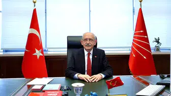 Kılıçdaroğlu, 3 yıl aranın ardından CHP Genel Merkezi’nde: İlk mesajı “temiz kurultay” çağrısı oldu