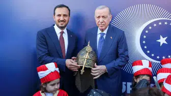 Cumhurbaşkanı Erdoğan’a özel hazırlanan miğfer takdim edildi