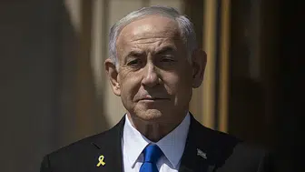 Katil Netanyahu'nun yolsuzluk davası duruşmaya saatler kala ertelendi