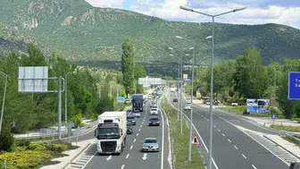 D-100 kara yolunun Çankırı kesiminde ağır tonajlı araçlara geçici yasak