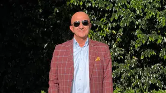 Eski Bakan’ın kardeşi ofisinde silahla yaralanmış halde bulundu