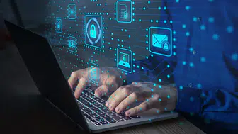Zihnimiz hackleniyor mu? Sosyal medyada gerçeğin ölümü ve botların istilası