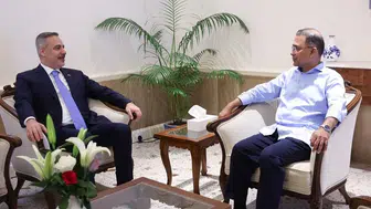 Dışişleri Bakanı Fidan, Bangladeş Başbakanı Rahman ile bir araya geldi