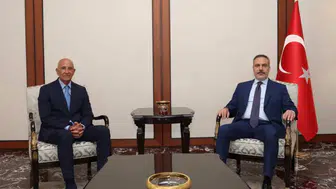 Dışişleri Bakanı Hakan Fidan, ABD Ankara Büyükelçisi Tom Barrack’ı kabul etti