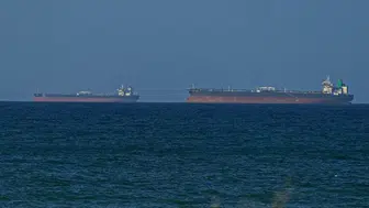 Hürmüz Boğazı'nda gemi geçişleri yeniden durduruldu