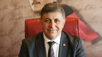 İzmir Büyükşehir Belediye Başkanı Cemil Tugay, CHP'den istifa etti