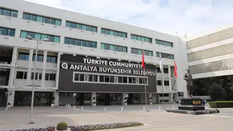 CHP'li Antalya Büyükşehir Belediyesinde yolsuzluk soruşturması: 5 kişi tutuklandı
