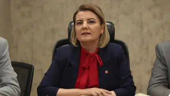 İzmit Belediyesine yolsuzluk operasyonunda Belediye Başkanı Fatma Kaplan Hürriyet tutuklandı