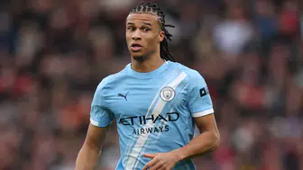 Fenerbahçe’den yıldız transfer hamlesi: Hollandalı stoper Nathan Ake kadroya katıldı
