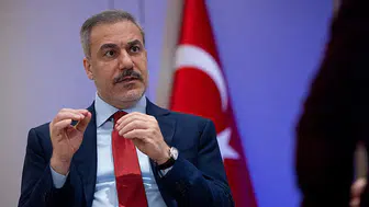 Bakan Fidan, Katarlı mevkidaşı Al Sani ve Pakistan Kara Kuvvetleri Komutanı Munir ile görüştü