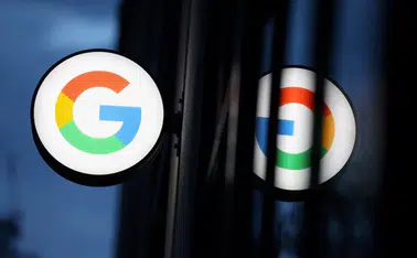 Singapur, Apple ve Google'dan mesajlaşma platformlarında hükümet sahtekarlığını önlemelerini istedi