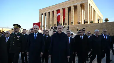 Cumhurbaşkanı Erdoğan Anıtkabir'de