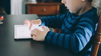 Bakan Göktaş duyurdu: 15 yaş altına sosyal medya yasağı geliyor