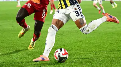 Galatasaray ve Fenerbahçe karşı karşıya
