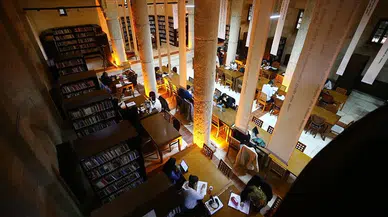 Adana'da tarihi kiliseye taşınan kütüphane 65 bin ziyaretçiyi ağırladı